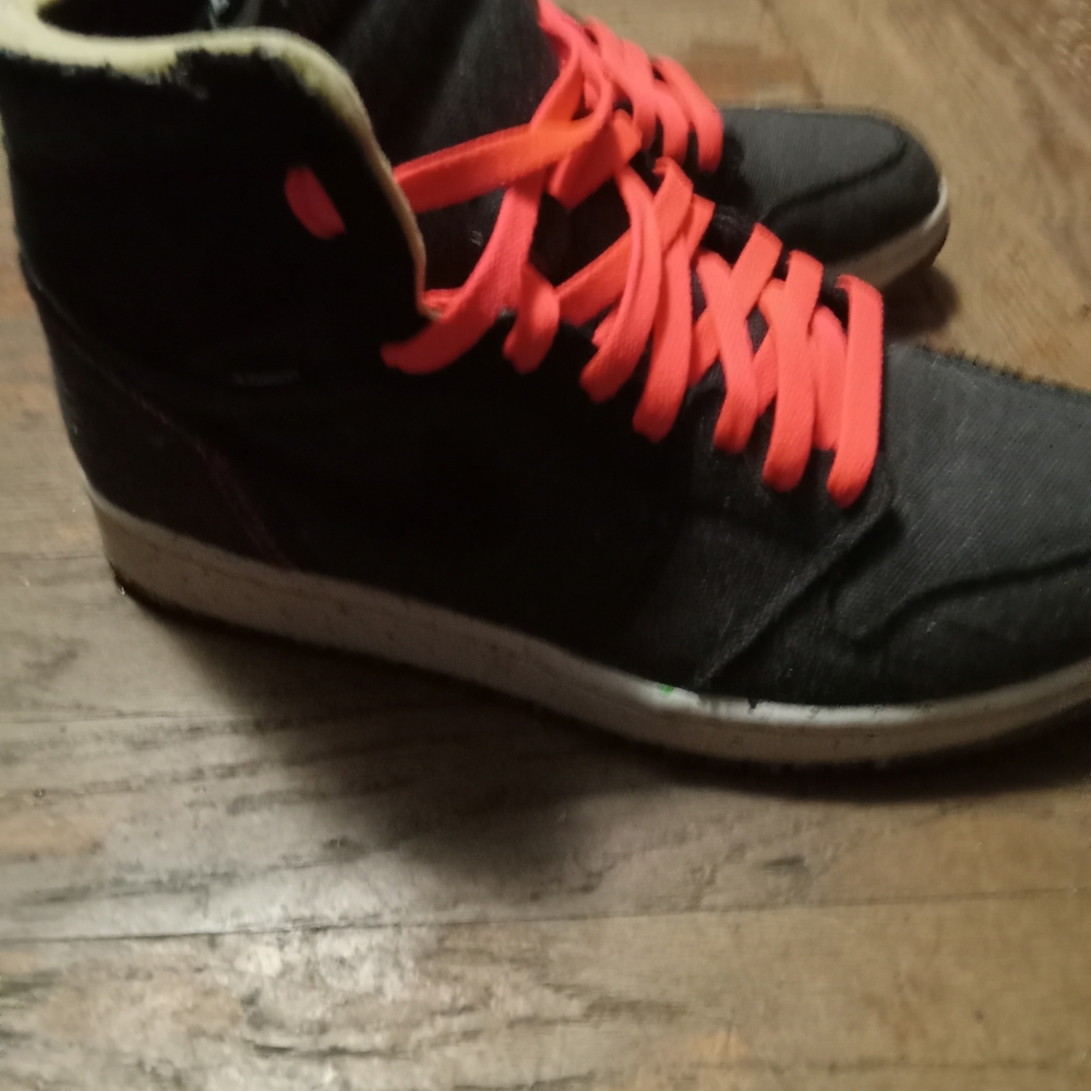 Jordan Black and Red High-Top Sneakers - Picture 3 of 8